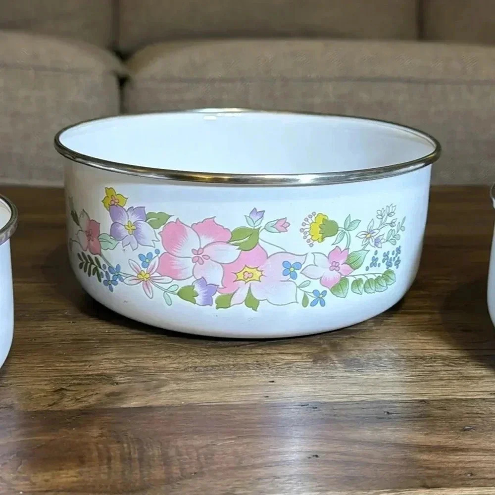 VTG Kobe Mixing Bowl Set of 3 Floral Pastel Enamel Nesting Flower Bowls JcPenny - Picture 3 of 16